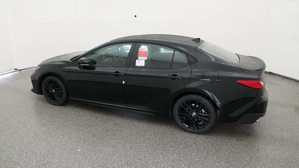 2026 Toyota Camry SE photo 8