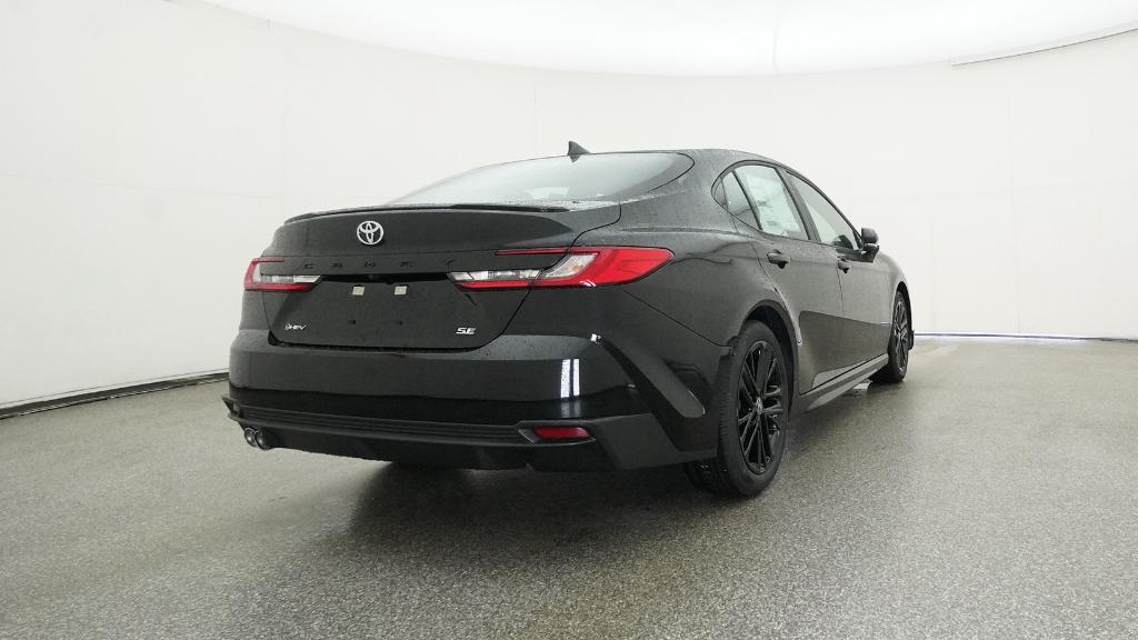 2026 Toyota Camry SE photo 17