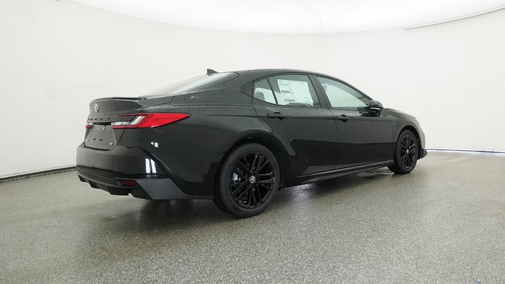2026 Toyota Camry SE photo 18