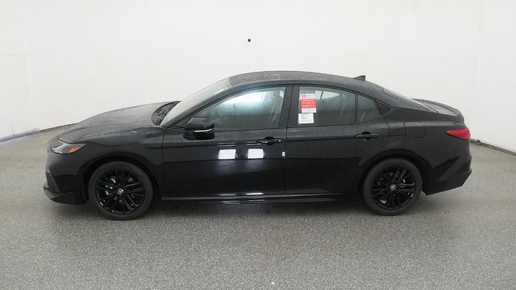 2026 Toyota Camry SE photo 6
