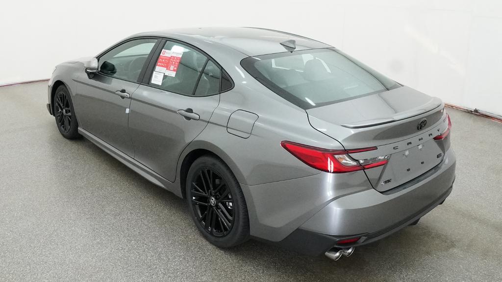 2026 Toyota Camry SE 4dr Car Slide 6