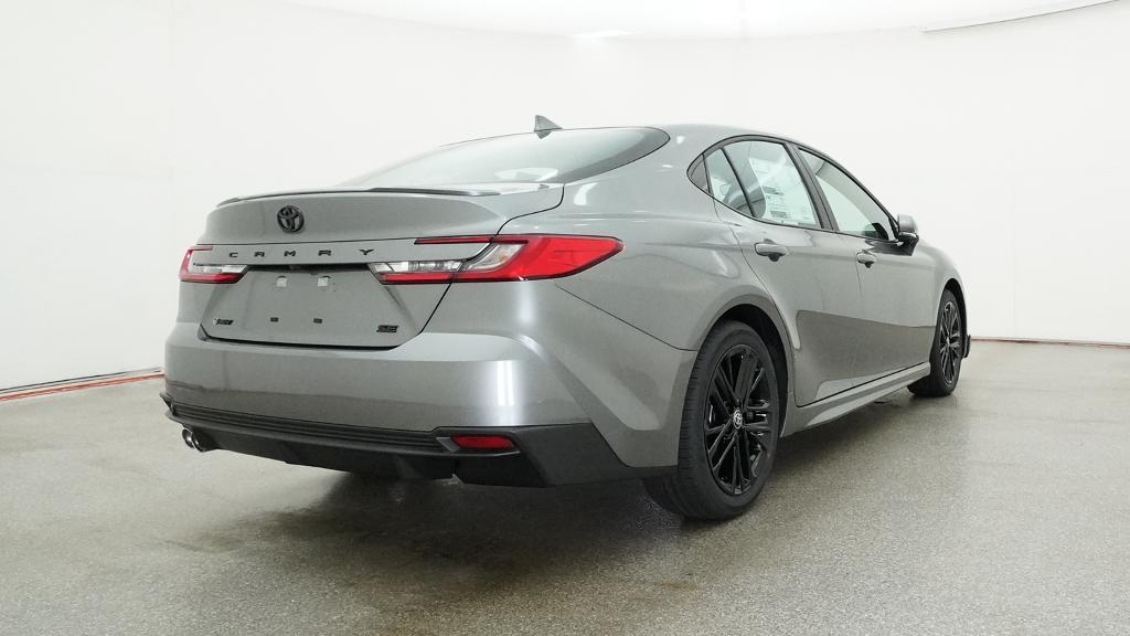 2026 Toyota Camry SE 4dr Car Slide 25
