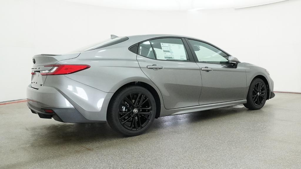 2026 Toyota Camry SE 4dr Car Slide 26