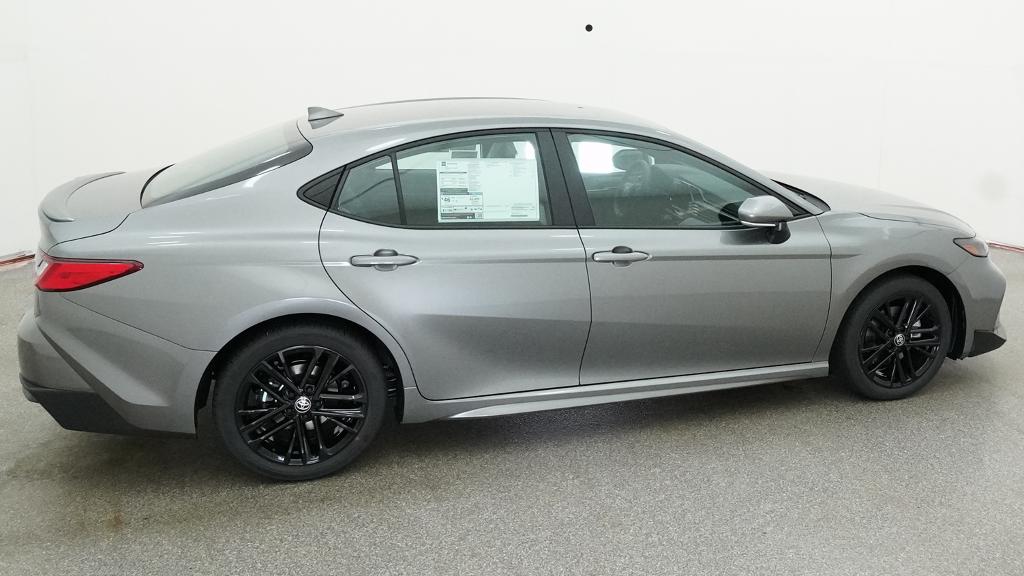 2026 Toyota Camry SE 4dr Car Slide 11
