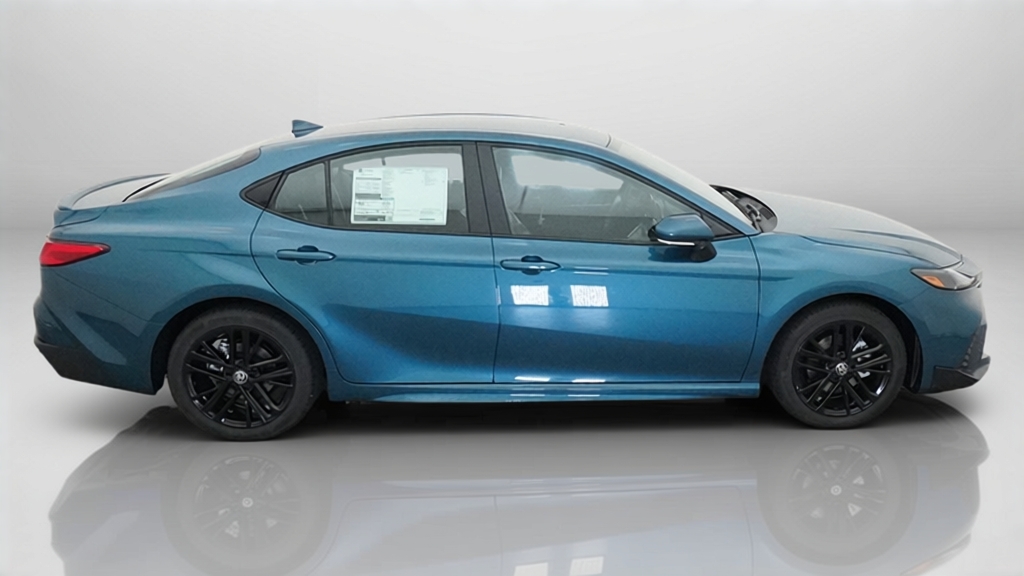 New 2026 Ocean Gem Toyota  SE image 7