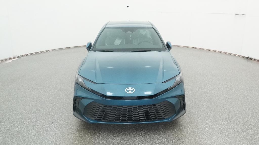 2026 Toyota Camry SE photo 2