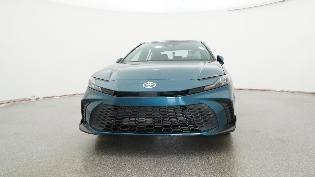 2026 Toyota Camry SE photo 3