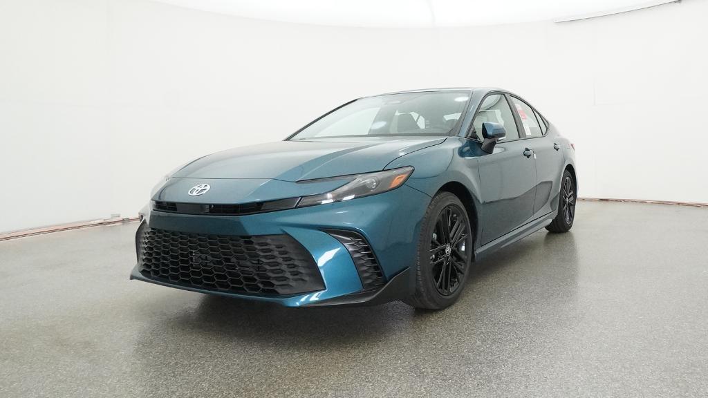 2026 Toyota Camry SE photo 4