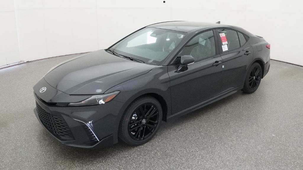 2026 Toyota Camry SE Hybrid's photo