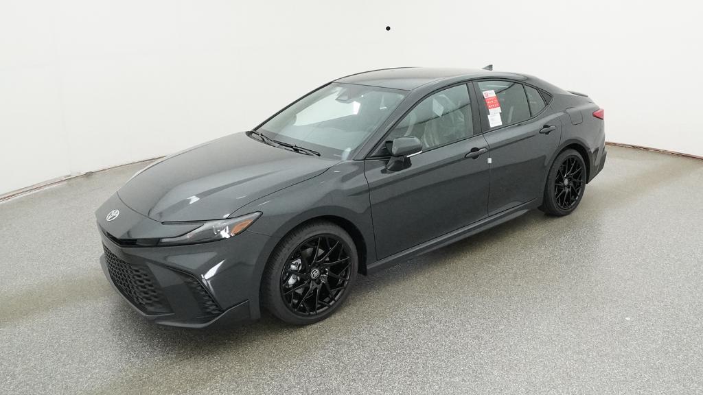 2026 Toyota Camry SE Hybrid's photo