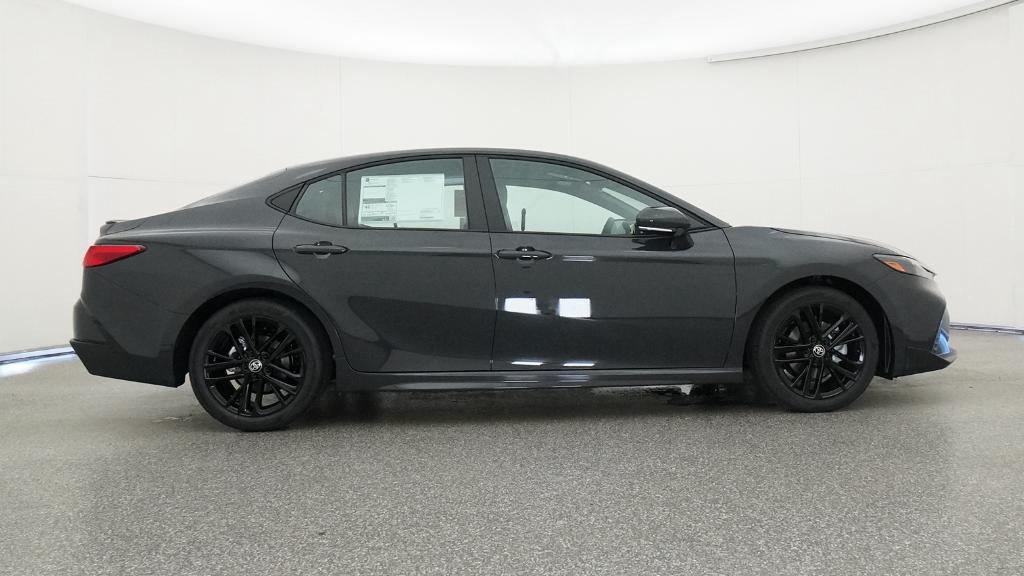 2026 Toyota Camry SE photo 24