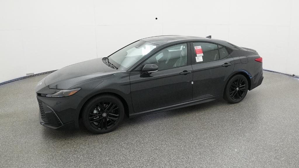 2026 Toyota Camry SE photo 7