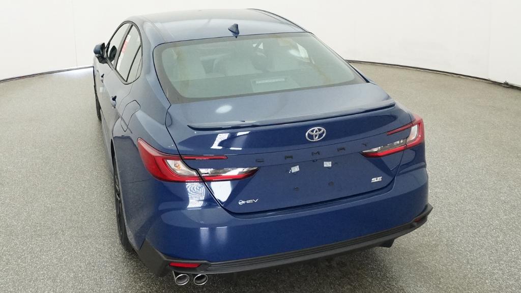 2026 Toyota Camry SE - Photo 10