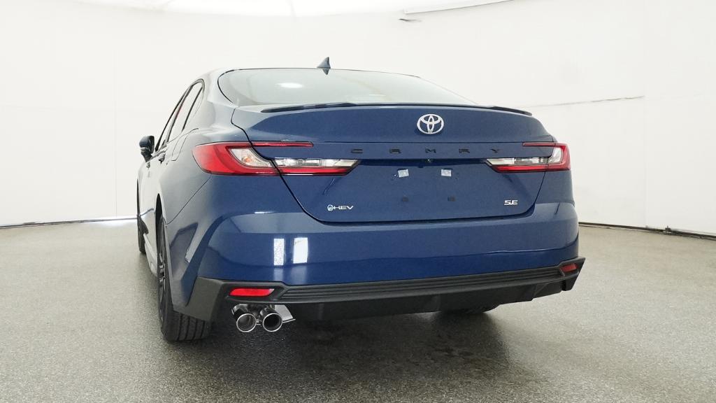 2026 Toyota Camry SE - Photo 11