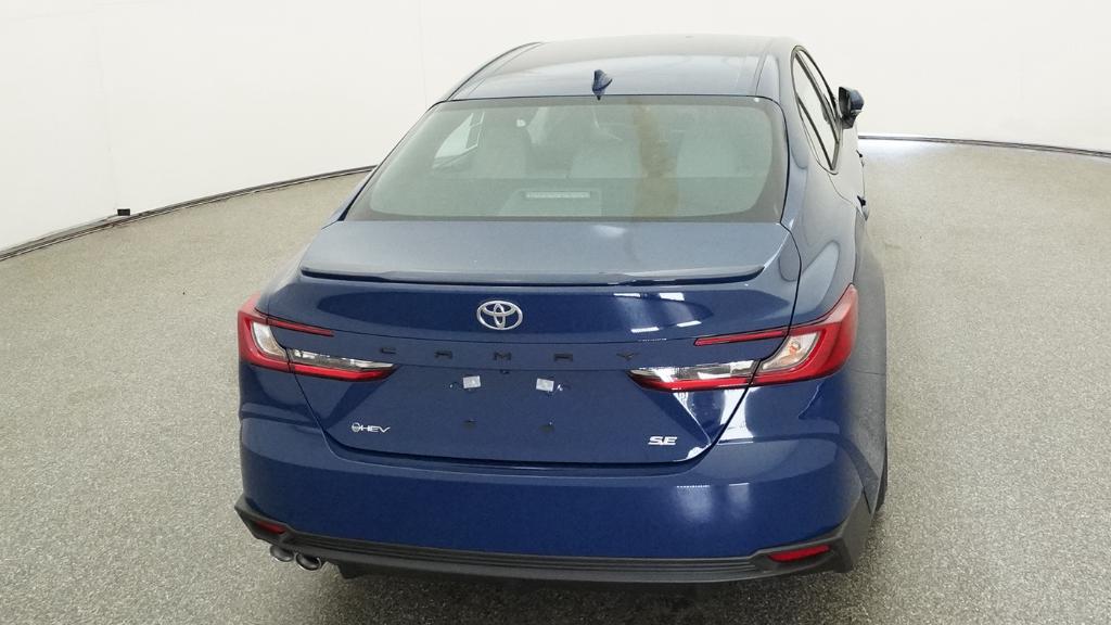 2026 Toyota Camry SE - Photo 9