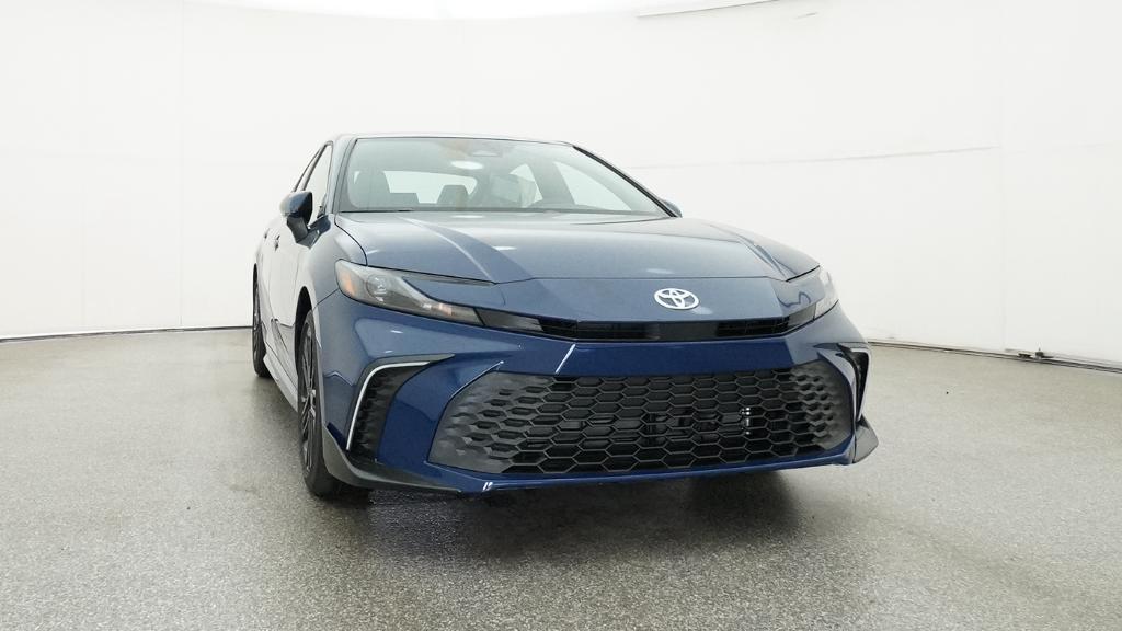 2026 Toyota Camry SE - Photo 6