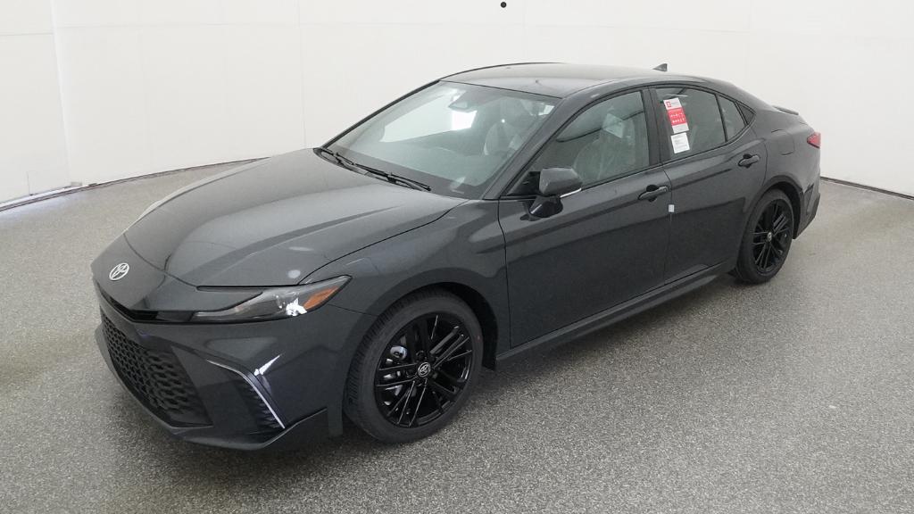 2026 Toyota Camry SE Hybrid's photo
