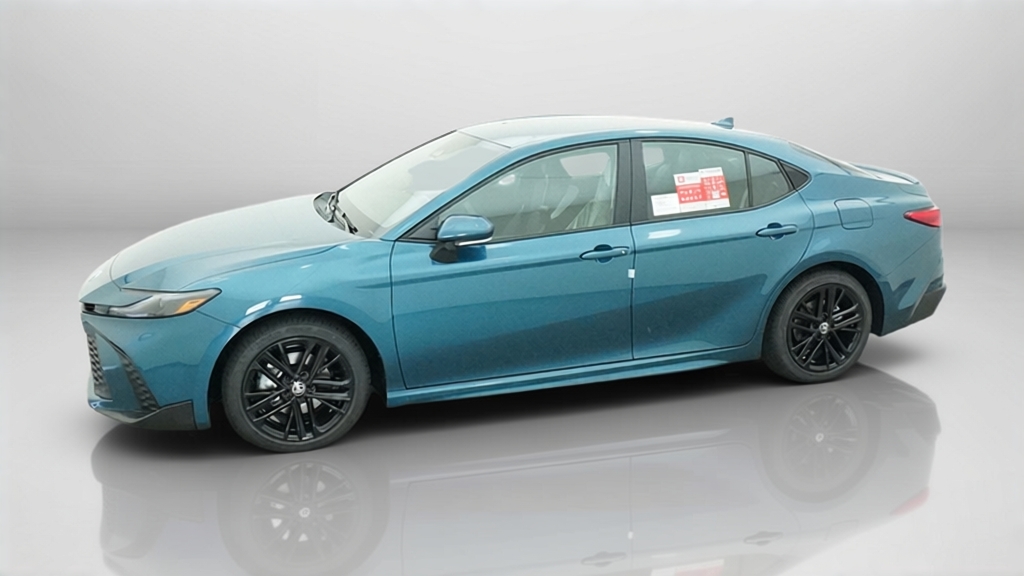 New 2026 Ocean Gem Toyota  SE image 3