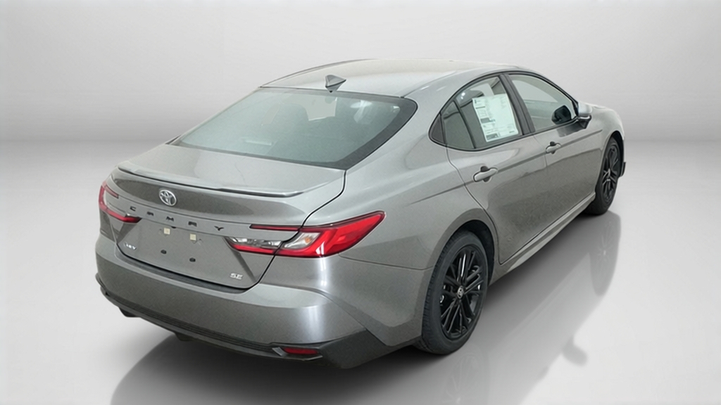 2027 Toyota Camry SE 4dr Car Slide 9