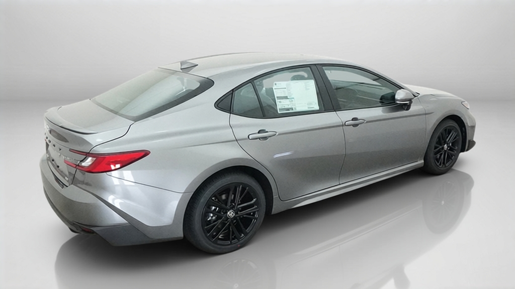 2027 Toyota Camry SE 4dr Car Slide 10