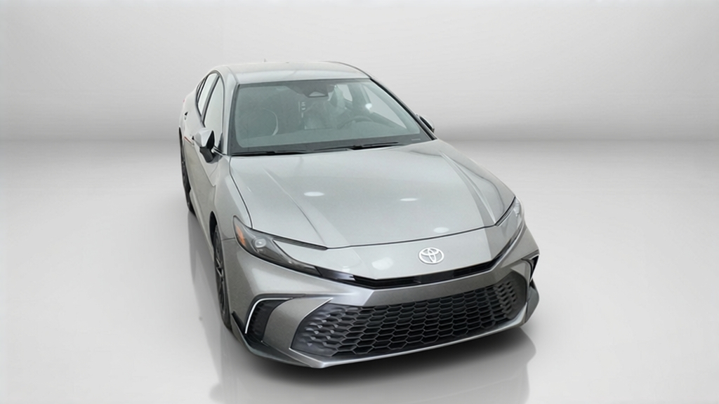 2027 Toyota Camry SE 4dr Car Slide 15