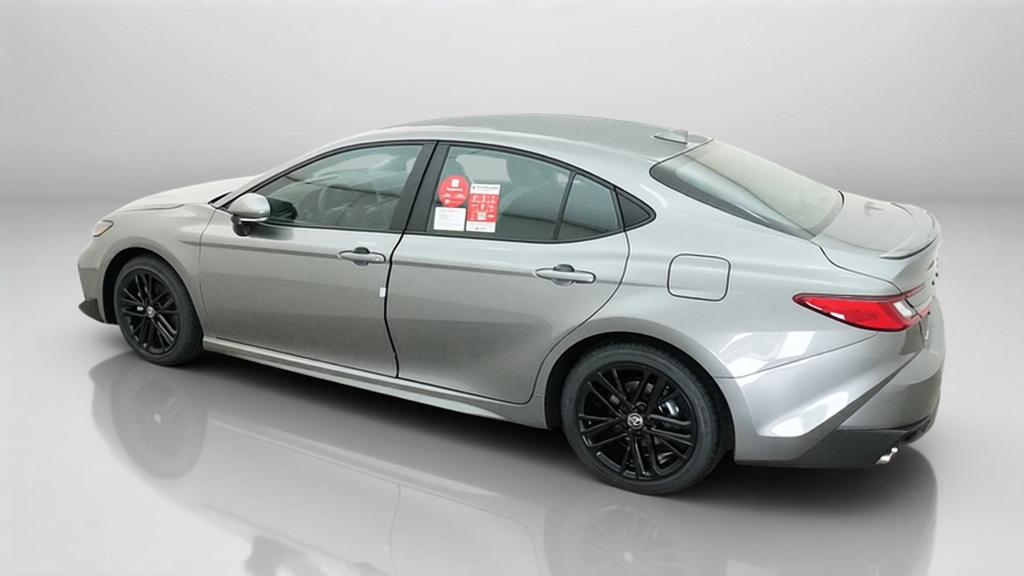 2027 Toyota Camry SE 4dr Car Slide 5