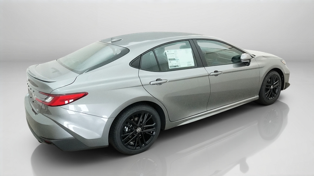 2027 Toyota Camry SE 4dr Car Slide 10