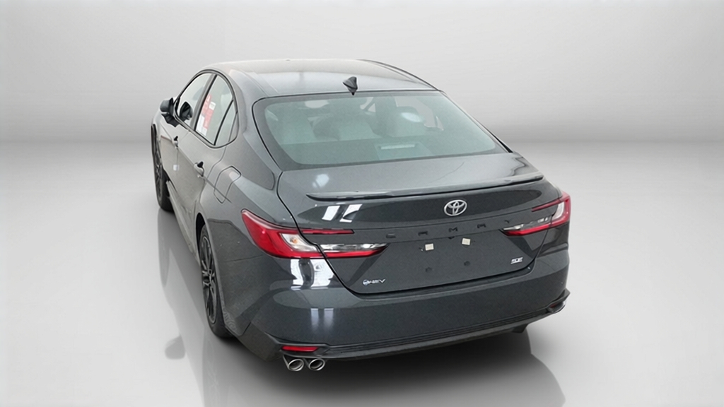 2027 Toyota Camry SE 4dr Car Slide 7