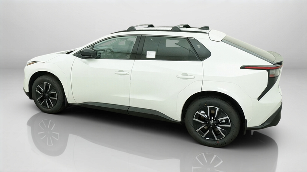 2026 Toyota bZ XLE - Photo 15