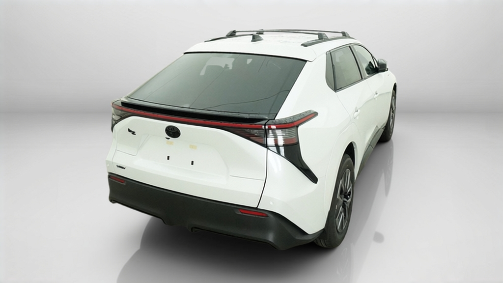 2026 Toyota bZ XLE - Photo 11