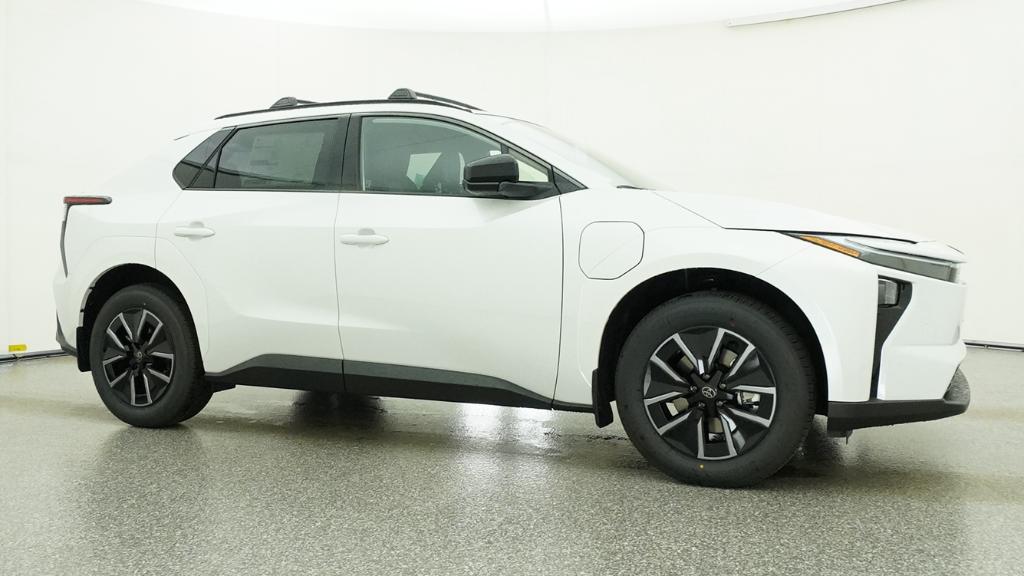 2026 Toyota bZ XLE - Photo 11