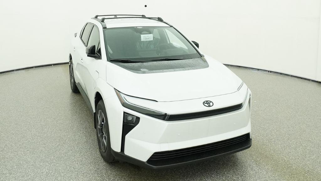 2026 Toyota bZ XLE - Photo 8