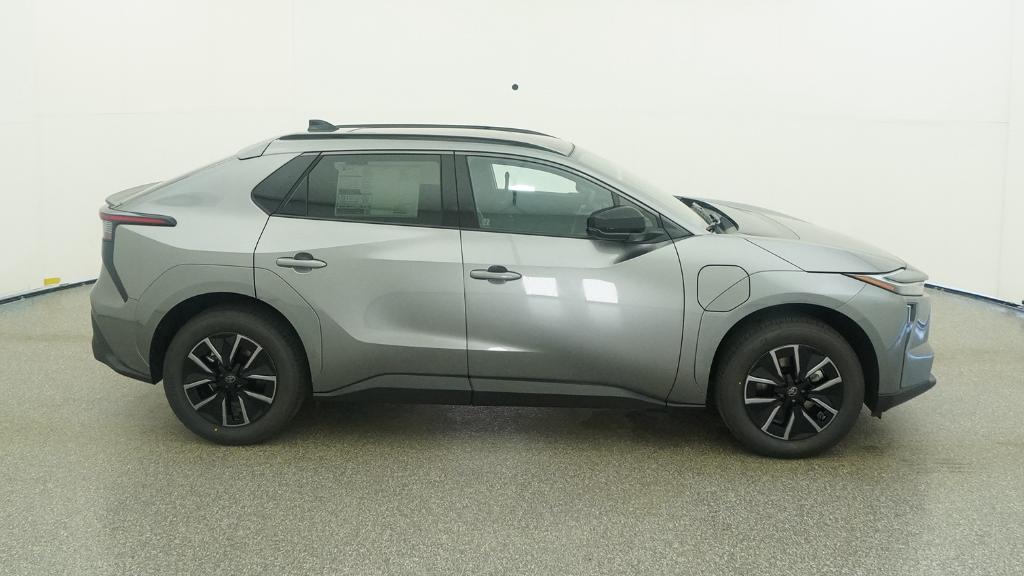 New 2026 Heavy Metal <sup>1</sup> Toyota  XLE image 42