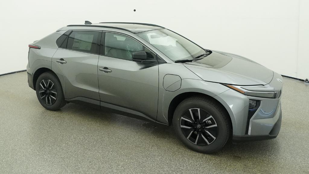 New 2026 Heavy Metal <sup>1</sup> Toyota  XLE image 38