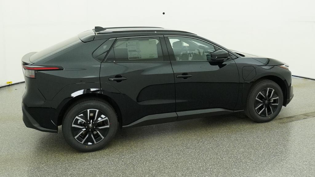 New 2026 Midnight Black Metallic Toyota  XLE image 3