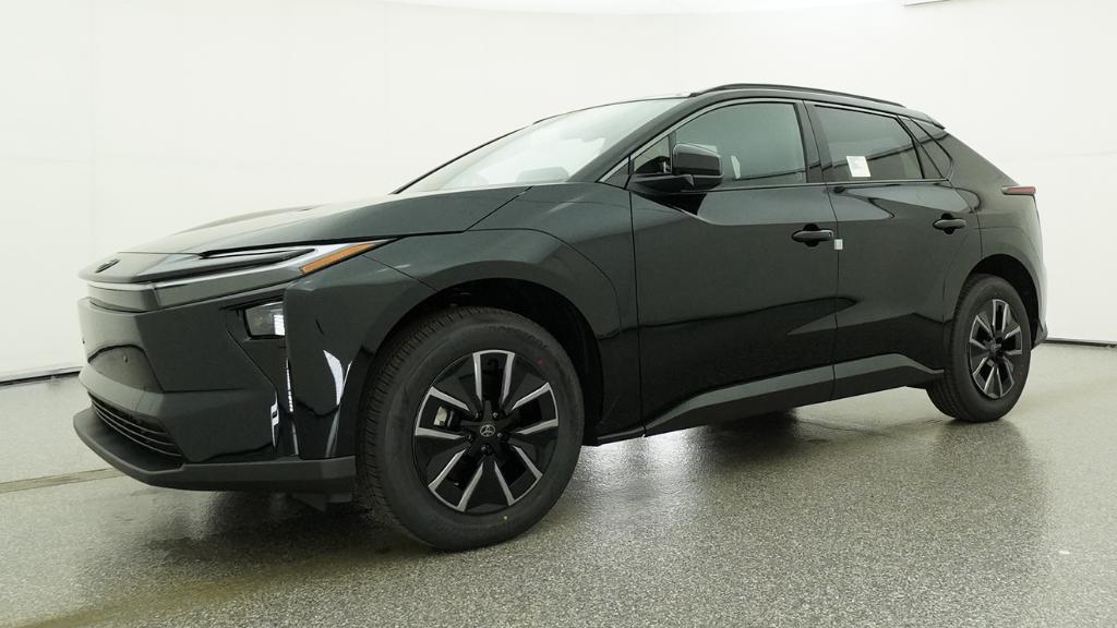 New 2026 Midnight Black Metallic Toyota  XLE image 7