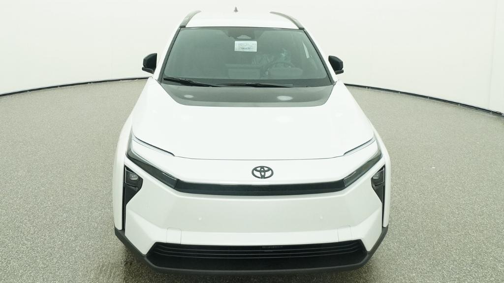 New 2026 Wind Chill Pearl Toyota XLE image 34