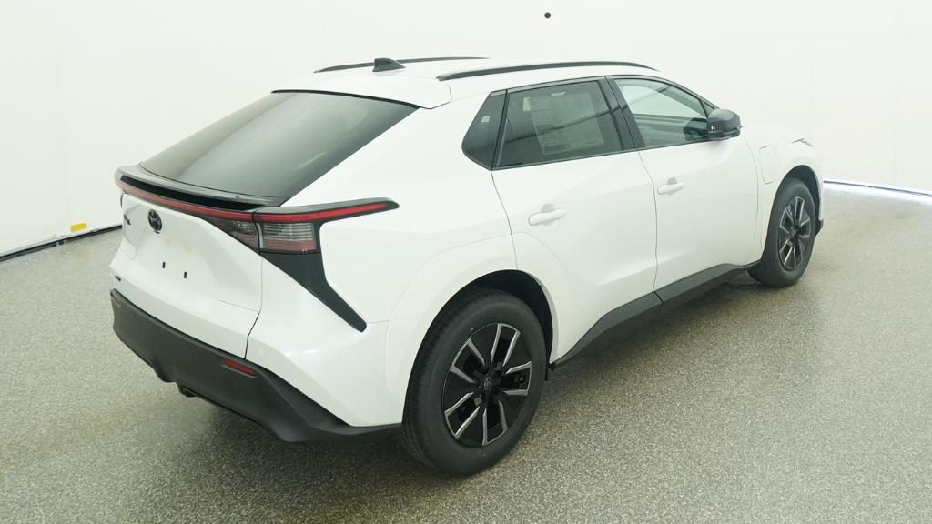New 2026 Wind Chill Pearl Toyota XLE image 27