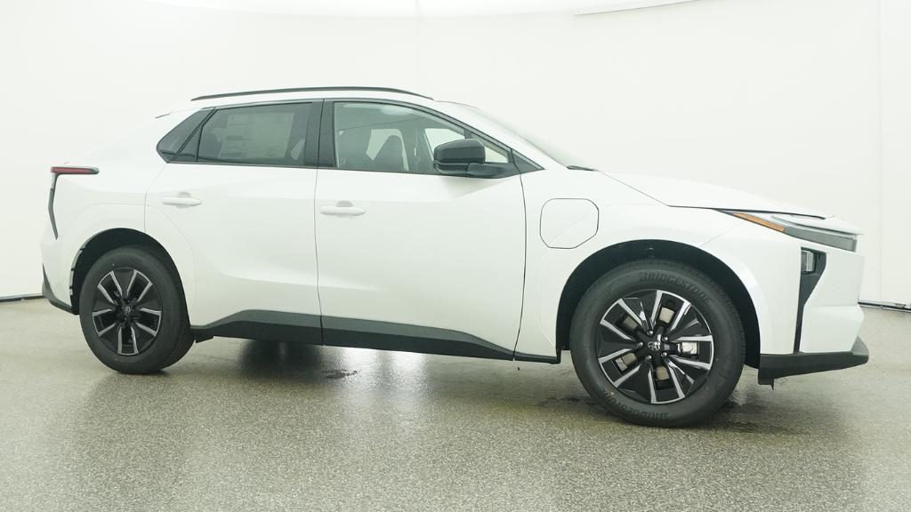 New 2026 Wind Chill Pearl Toyota XLE image 41