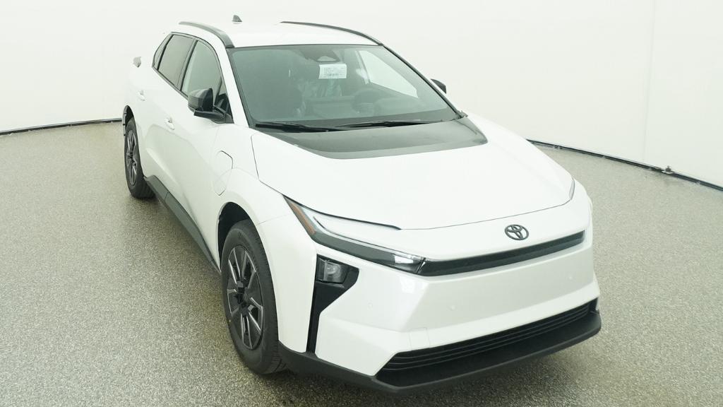 New 2026 Wind Chill Pearl Toyota XLE image 30