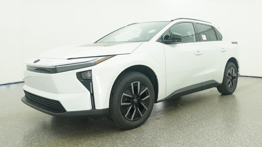 New 2026 Wind Chill Pearl Toyota XLE image 42