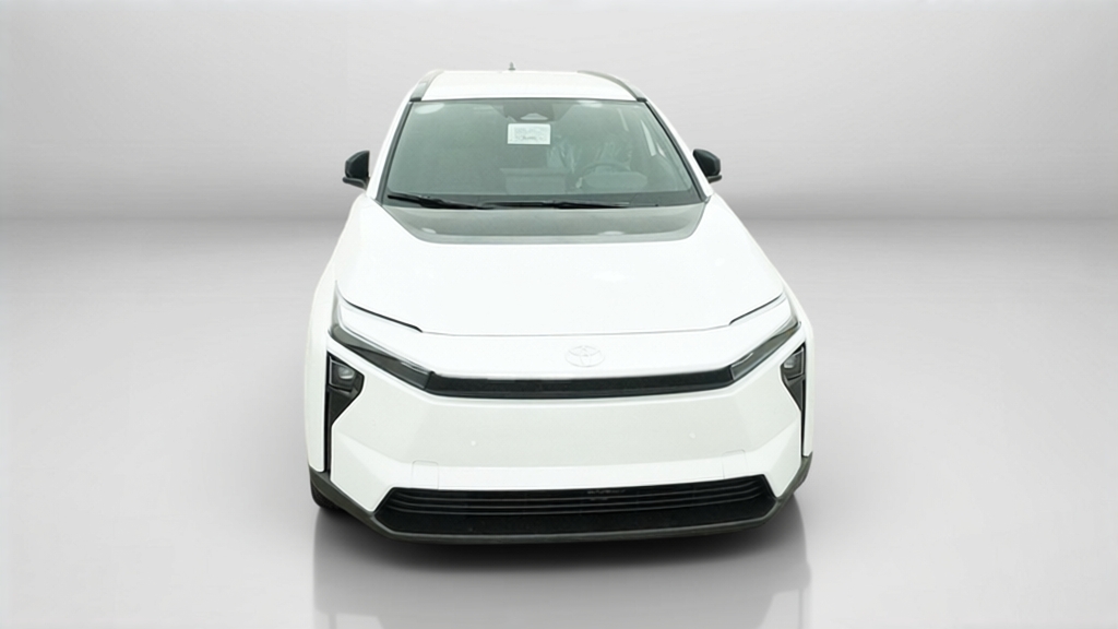 New 2026 Wind Chill Pearl Toyota XLE image 39