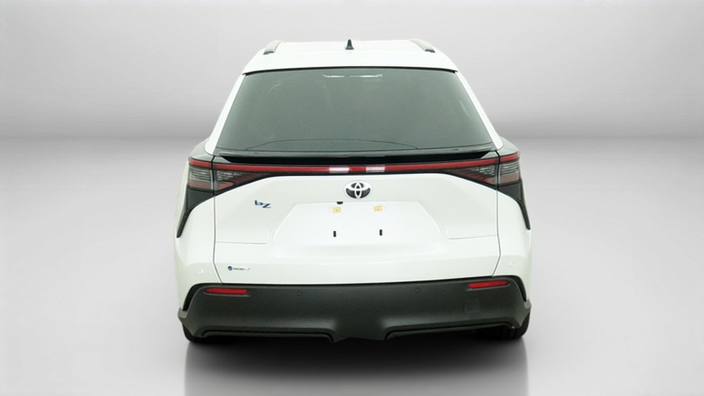New 2026 Wind Chill Pearl Toyota XLE image 35