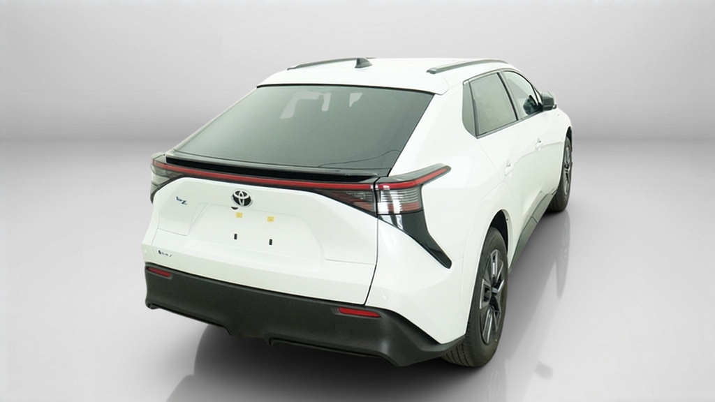 New 2026 Wind Chill Pearl Toyota XLE image 34