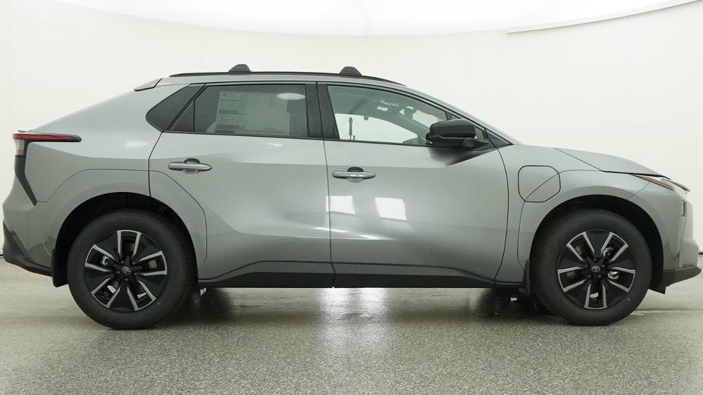 New 2026 Heavy Metal <sup>1</sup> Toyota  XLE image 45