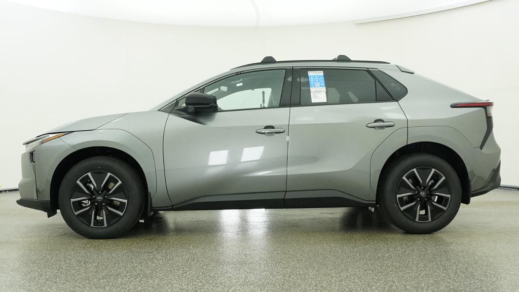 New 2026 Heavy Metal <sup>1</sup> Toyota  XLE image 34