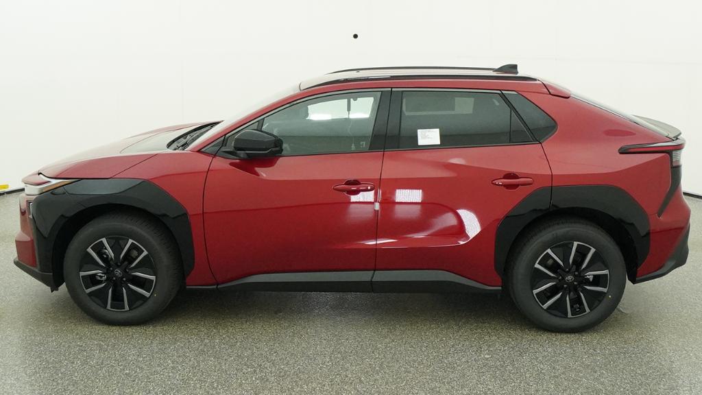 New 2026 Supersonic Red <sup>1</sup> Toyota  XLE image 31