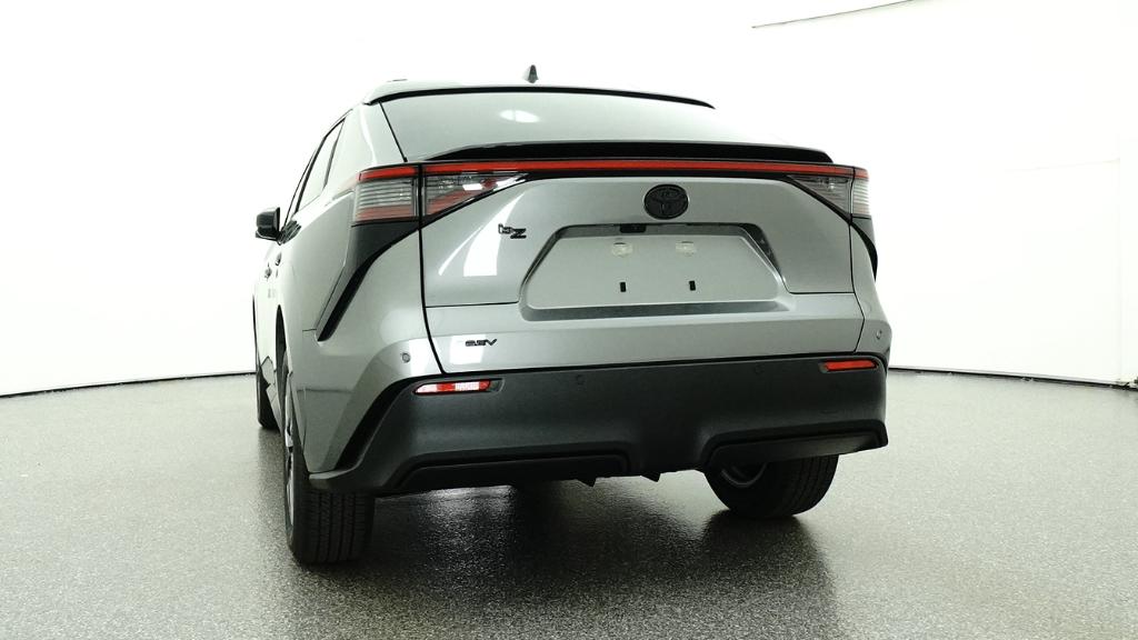 New 2026 Heavy Metal <sup>1</sup> Toyota  XLE image 33