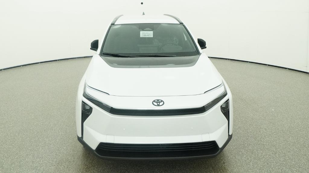 New 2026 Wind Chill Pearl Toyota XLE image 33