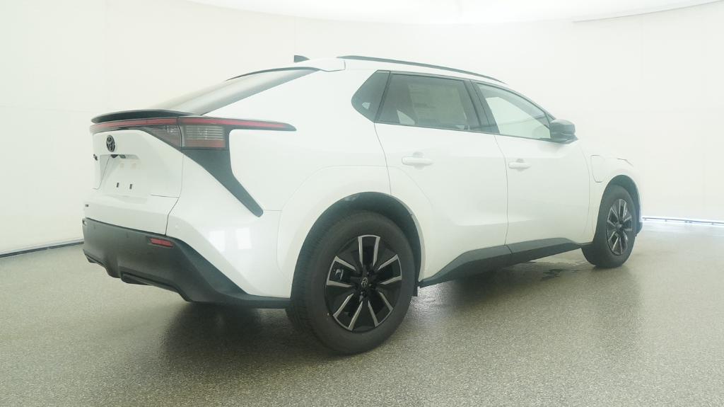 New 2026 Wind Chill Pearl Toyota XLE image 21